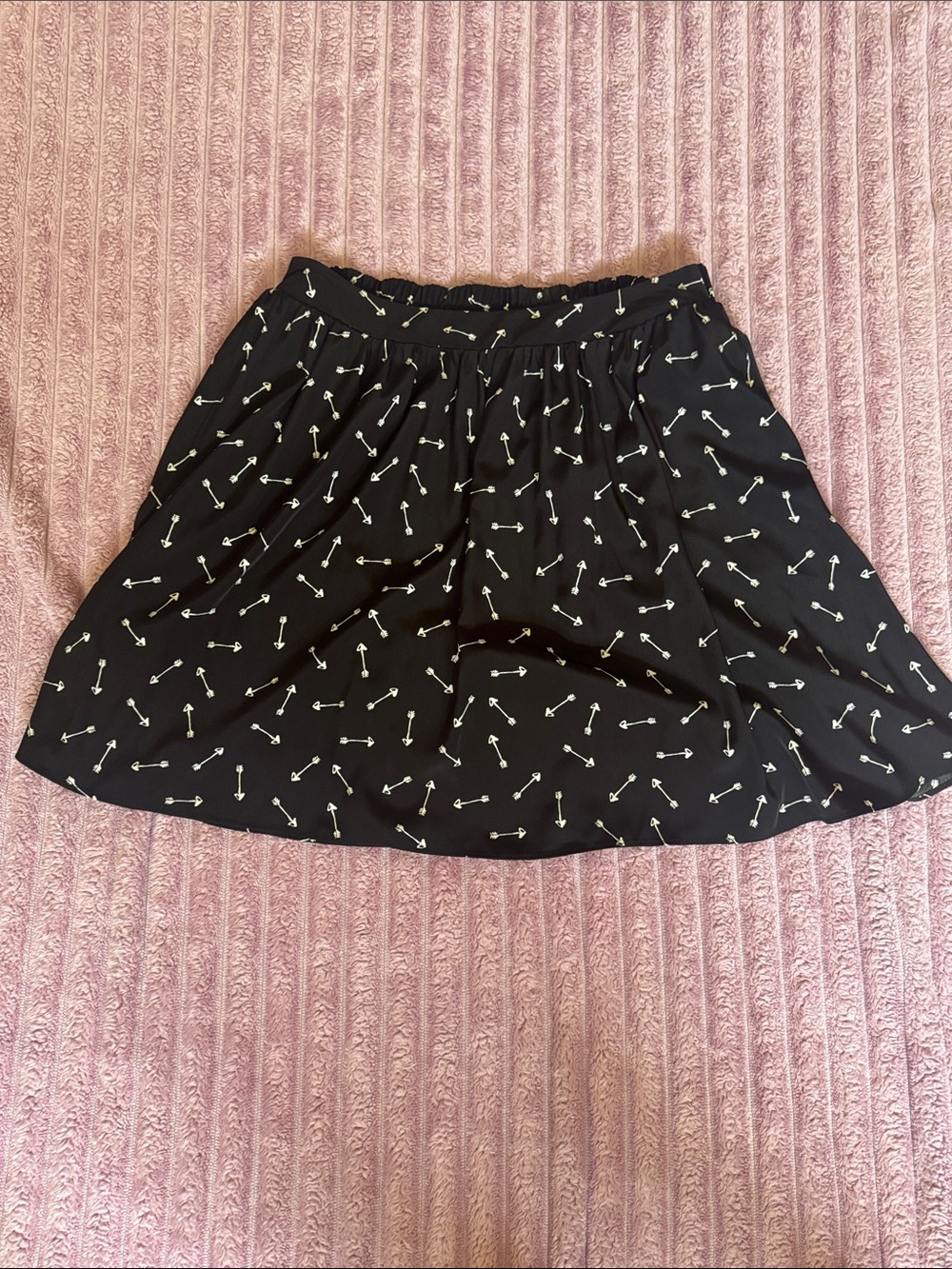 LC Lauren Conrad Black Arrow-Print Skater Skirt